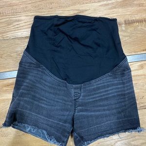 Ingrid and Isabel maternity jean shorts